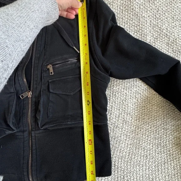 Lululemon Black Hooded Zip-Up Vintage size 8 - Picture 7 of 8